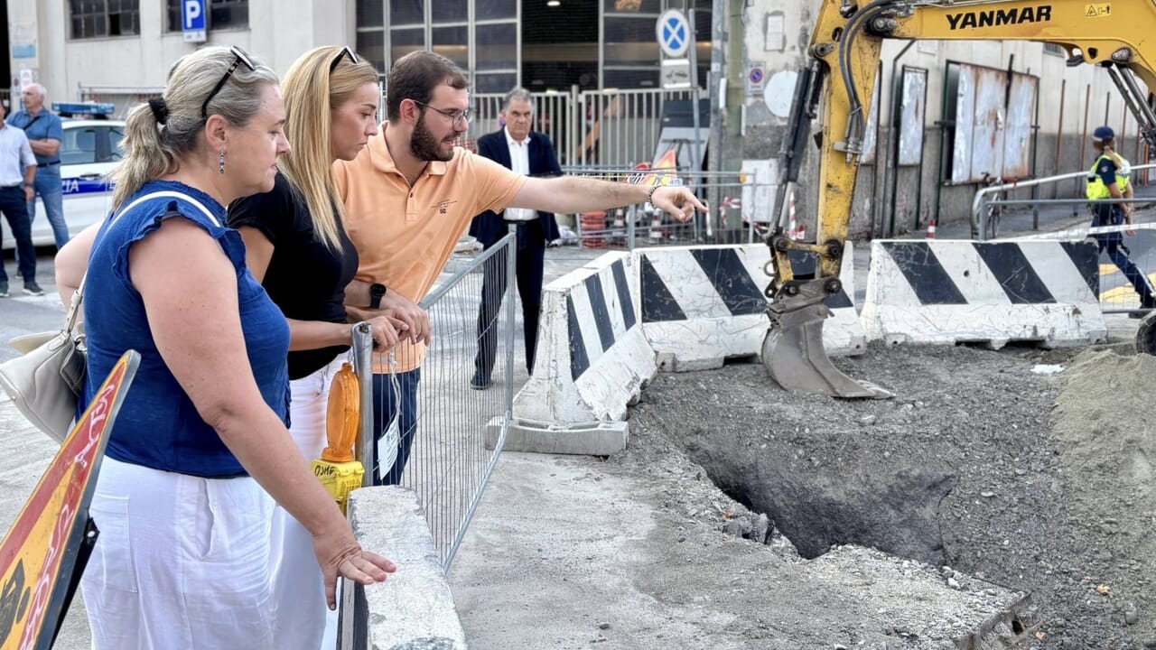 Tubo esploso, accertati i motivi. Salis: "Condotte vecchie, abbiamo un piano" - GenovaToday