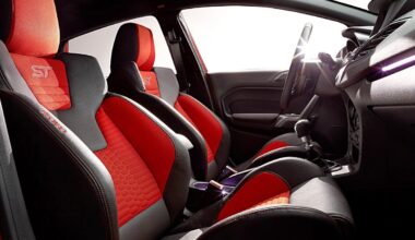 Lista "bizzarra"? Vediamo le auto con i sedili più comodi di sempre