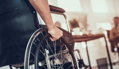 Inclusione sportiva, la rivoluzione parte dal Parlamento: protesi gratuite nei LEA, ore di educazione fisica potenziate al centro di una strategia nazionale che unisce pubblico e privato