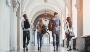 Studenti universitari in Italia: sono il 4,8% (media europea all'8,4%): forti legami con l'Asia