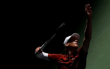 NEW YORK, NEW YORK - AUGUST 26: Jannik Sinner of Italy  serves against Vit Kopriva of Czechia during their Men's Singles First Round match on Day Three of the 2025 US Open at USTA Billie Jean King National Tennis Center on August 26, 2025 in the Flushing neighborhood of the Queens borough of New York City. (Photo by Sarah Stier/Getty Images)