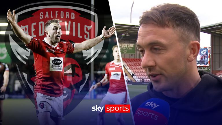 L'ex capitão di Salford Red Devils, Ryan Brierley, reagisce alla sua squadra d'infanzia quando il club ha difficoltà finanziarie estremamente difficili. 