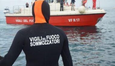 Si tuffa nel lago e scompare. Muore studente di 21 anni, frequentava l’Università di Pisa