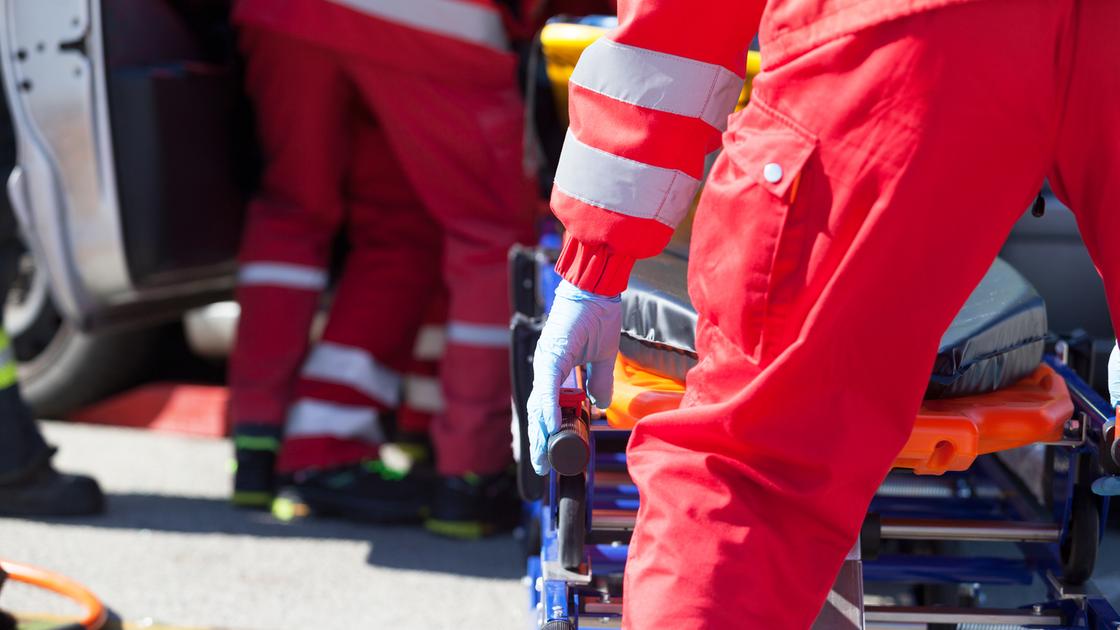 Ciclista investito da un’auto a Sala Bolognese: morto sul colpo
