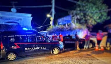 Ischia, 69enne uccide compagno e mamma della ex prima di suicidarsi. Grave la donna