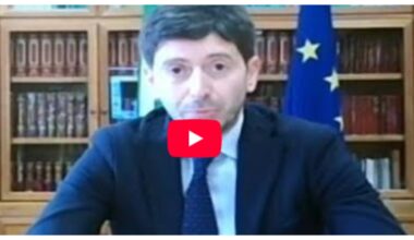 Acquisito dai carabinieri il video di Speranza che suggerisce a Brusaferro e agli esperti del Cts: “Meglio non mostrare dubbi sui vaccini”