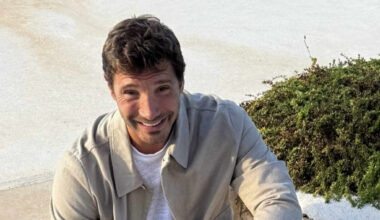 Stefano De Martino costretto ad anticipare la fine delle vacanze: "Forte nervosismo". I dettagli