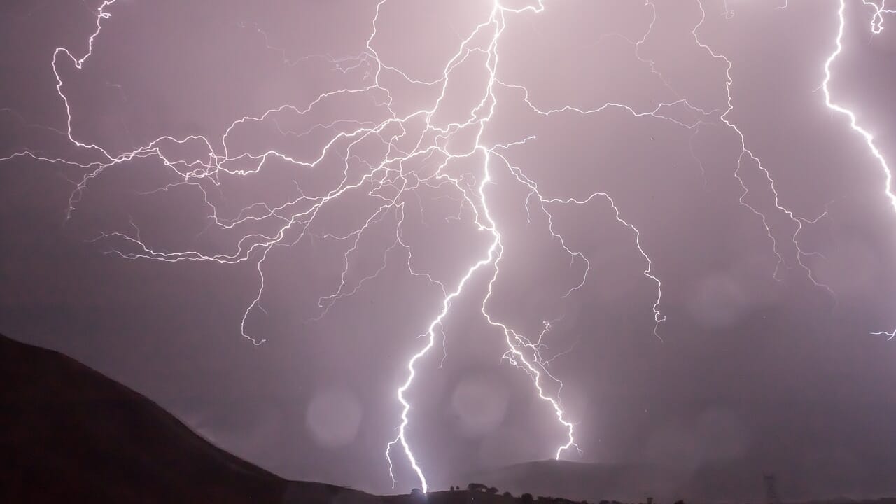 Allerta meteo gialla sulla Liguria per il 14 e 15 agosto 2025: previsioni