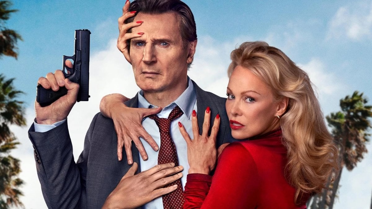 Liam Neeson e Pamela Anderson pronti per Una Pallottola spuntata 5? Ci sono importanti novità