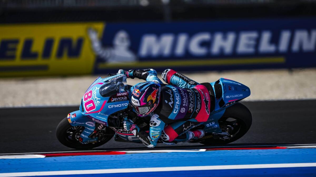 MotoGP 2025. GP di Ungheria. Moto2: David Alonso dà spettacolo e vince la sua prima gara nella cate - MotoGP