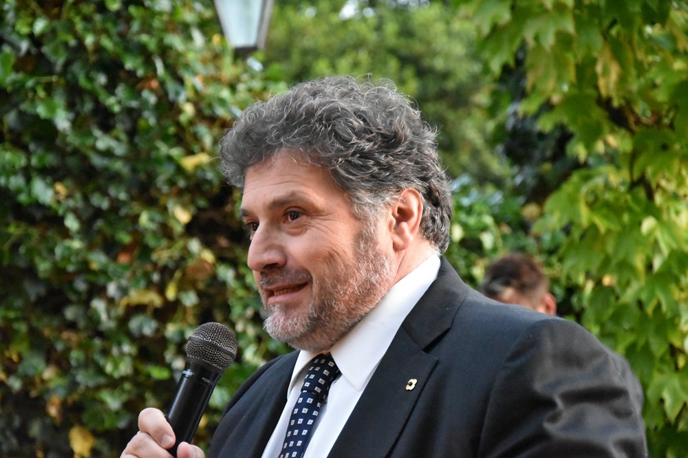 Trucchia, i tenori e la politica del “chi paga il conto?”