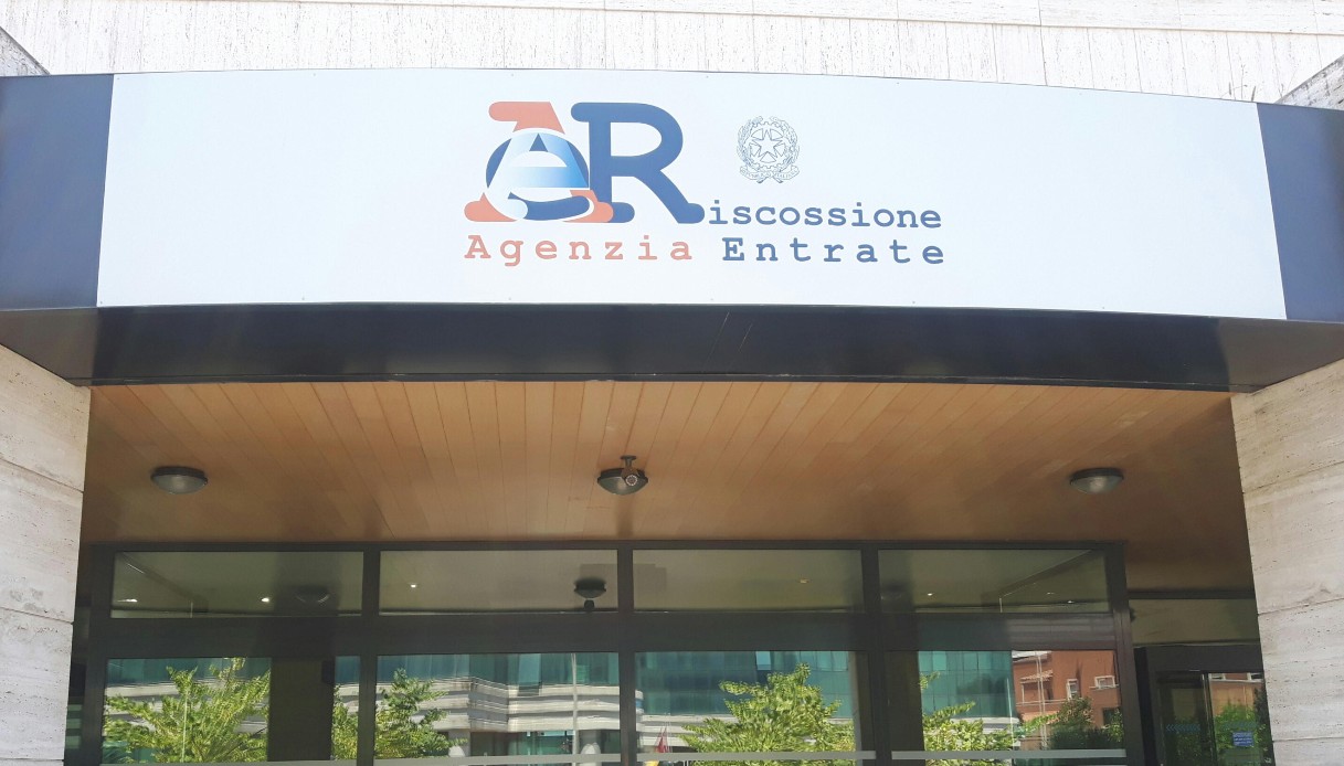 Rimborsi da 500 euro, l'Agenzia delle Entrate allerta: "Non cliccate"