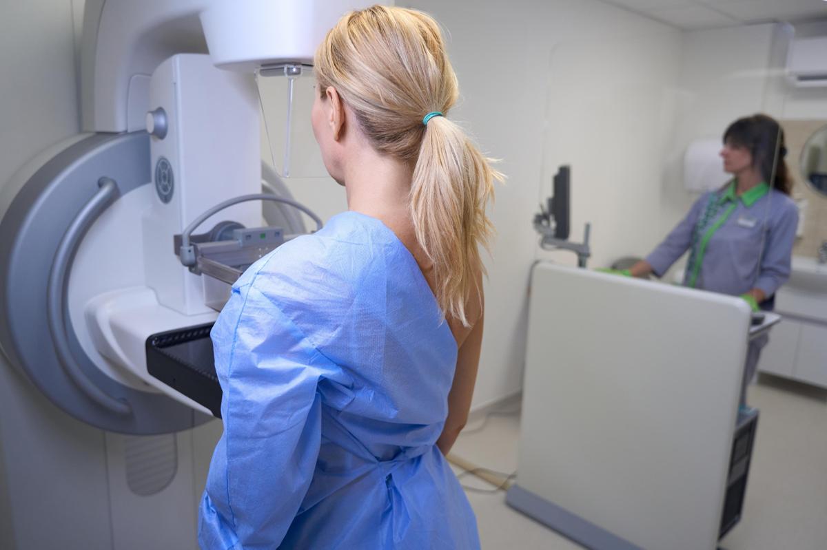 Diagnosi sbagliata del tumore al seno, muore dottoressa. Risarcimento al marito di 562mila euro 