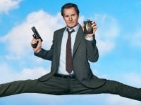 Una pallottola spuntata, recensione: sì, il sequel con Liam Neeson fa ridere (ringraziando Seth MacFarlane)