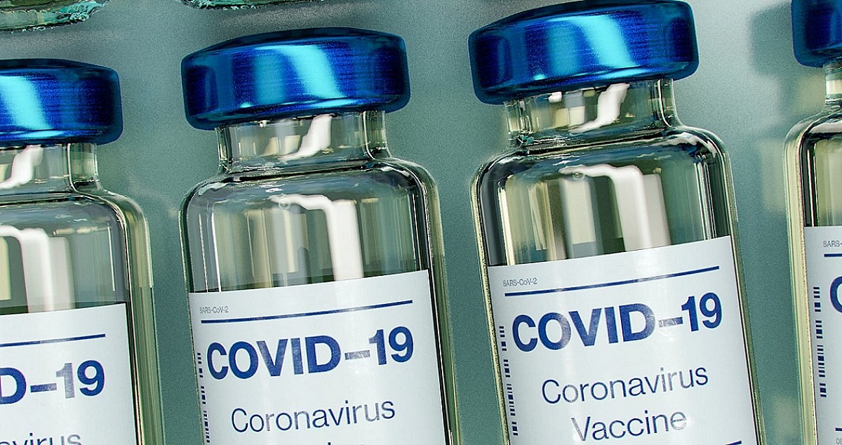 Covid-19, vaccini aggiornati contro JN.1: alta protezione per 4 mesi negli over 65