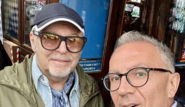 un spettacolo "Vasco&Friend" per lanciare un messaggoi di pace con musica e parole. Incontrato Vasco a Zocca