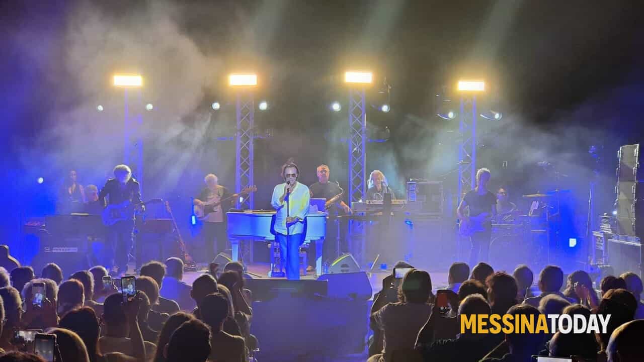Venditti e la sua notte di "lacrime e preghiere", emozioni e musica a Tindari