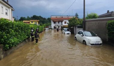 strade allagate e traffico in tilt