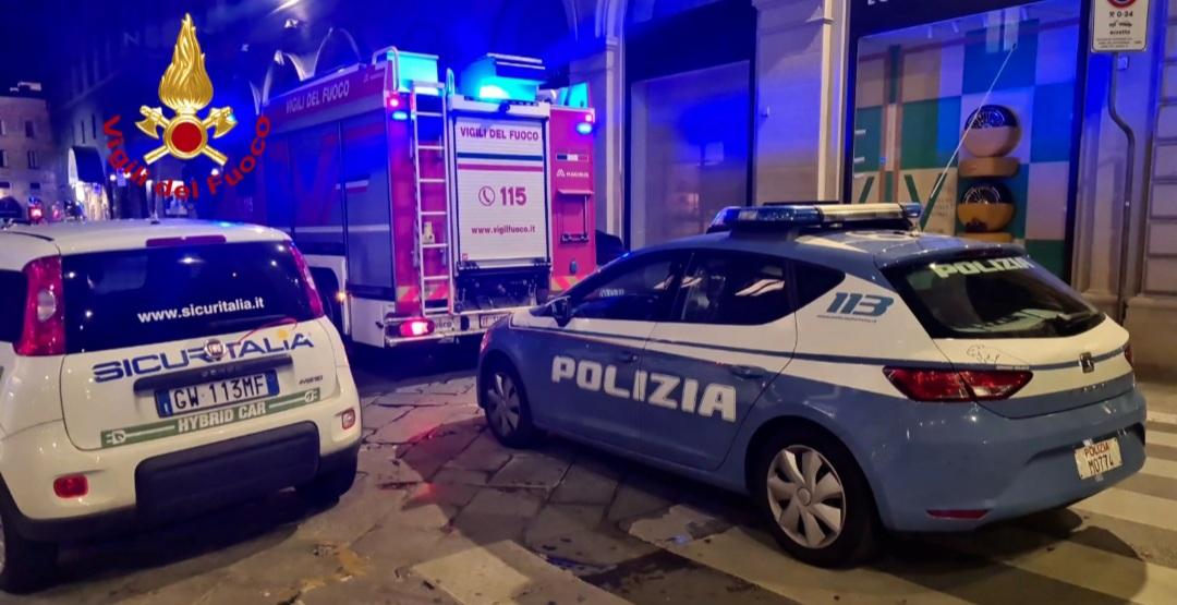 varco aperto dal palazzo vicino