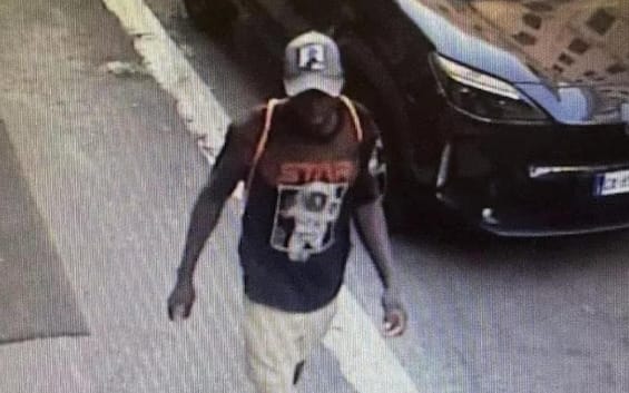 Violentata nel parco a Roma, 26enne arrestato accusato di un altro abuso