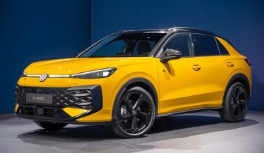 design, motori ibridi, interni, prezzo