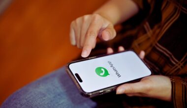 WhatsApp, allarme immagini infette
