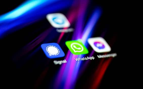 Russia, da settembre nuova app di messaggistica Max obbligatoria sui cellulari