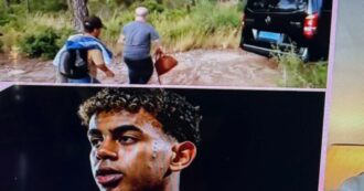 Bufera su Yamal per uno “show” con dei nani al suo compleanno: “Inaccettabile, la nostra comunità non è intrattenimento”
