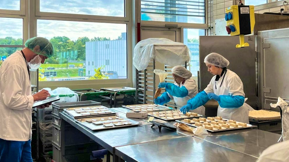 Gate Gourmet 2025. Uno sguardo alla postazione della pasticceria. Gate Gourmet ne è particolarmente orgoglioso.