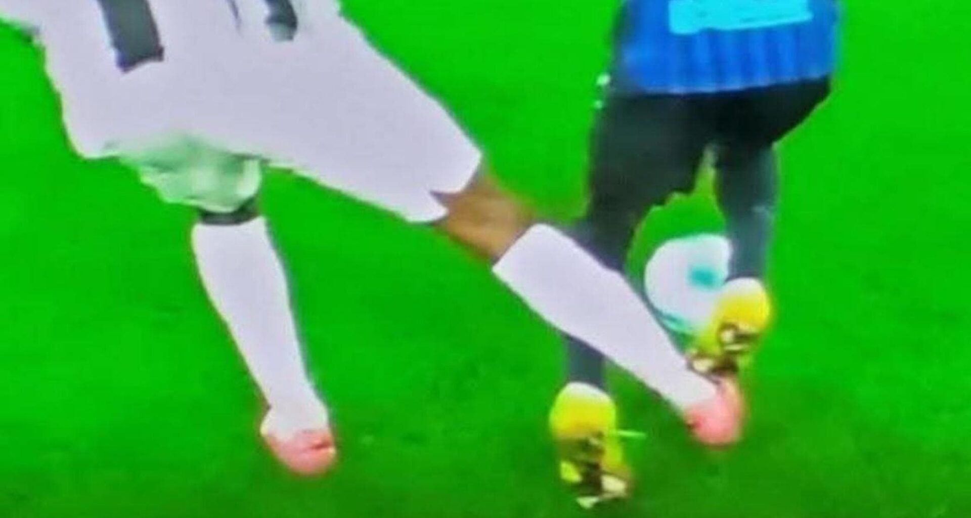 Juve-Inter, il punto di vista dell’arbitro sul contatto Thuram-Bonny da cui è nato il gol di Adzic - la Repubblica