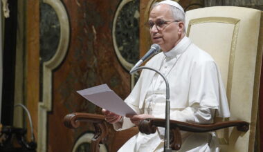 Leone giustizialista o garantista. In Vaticano via all'appello di Becciu – Il Tempo