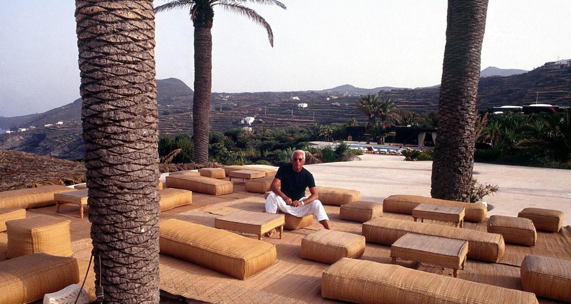 Armani e le sue case da sogno: dal rifugio estivo di Pantelleria alla piccola Versailles di Broni - La Stampa