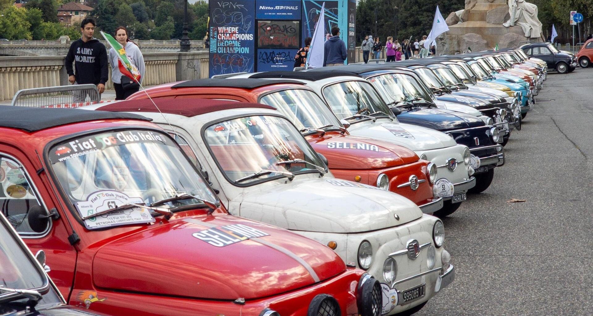 Dal Salone dell’Auto pressing su governo e Bruxelles: “La politica ha colpe gravi sulla crisi”