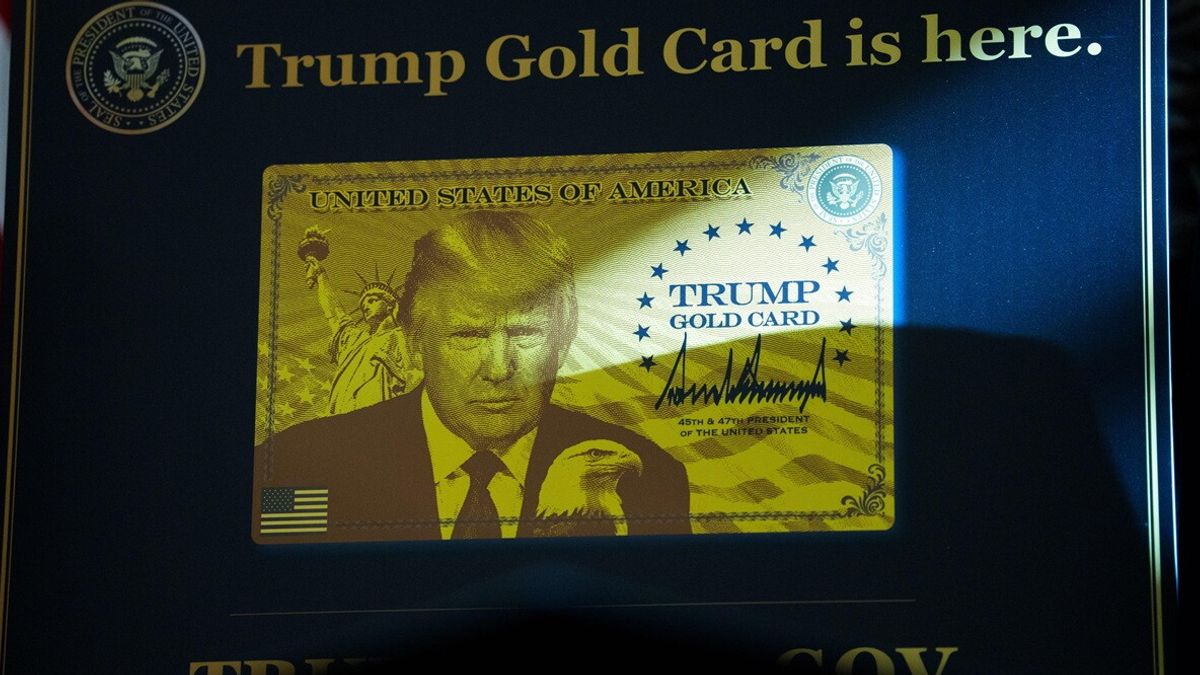 Donald Trump, la diretta live: arrivano i visti "gold"