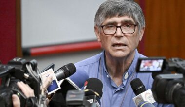 Caivano, proiettile consegnato a don Maurizio Patriciello