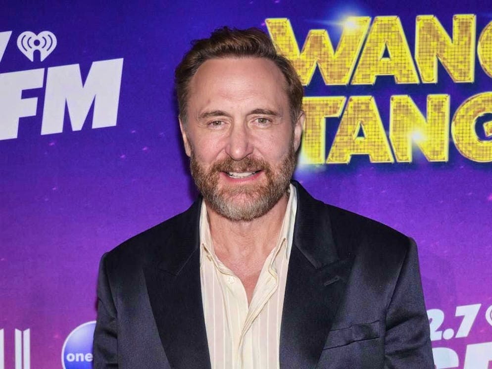 David Guetta ha annunciato una seconda data allo Stade de France il 12 giugno 2026, oltre a quella già sold-out del 13 giugno, sul set di Quotidien giovedì.