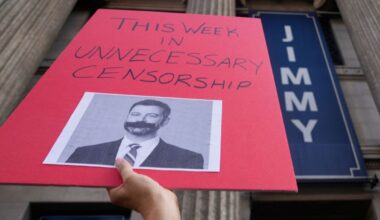 Sospensione Jimmy Kimmel, i conduttori dei late-night show Usa si schierano a favore del collega