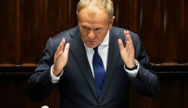 Polonia, Tusk: "Neutralizzato un drone sopra gli edifici governativi di Varsavia"