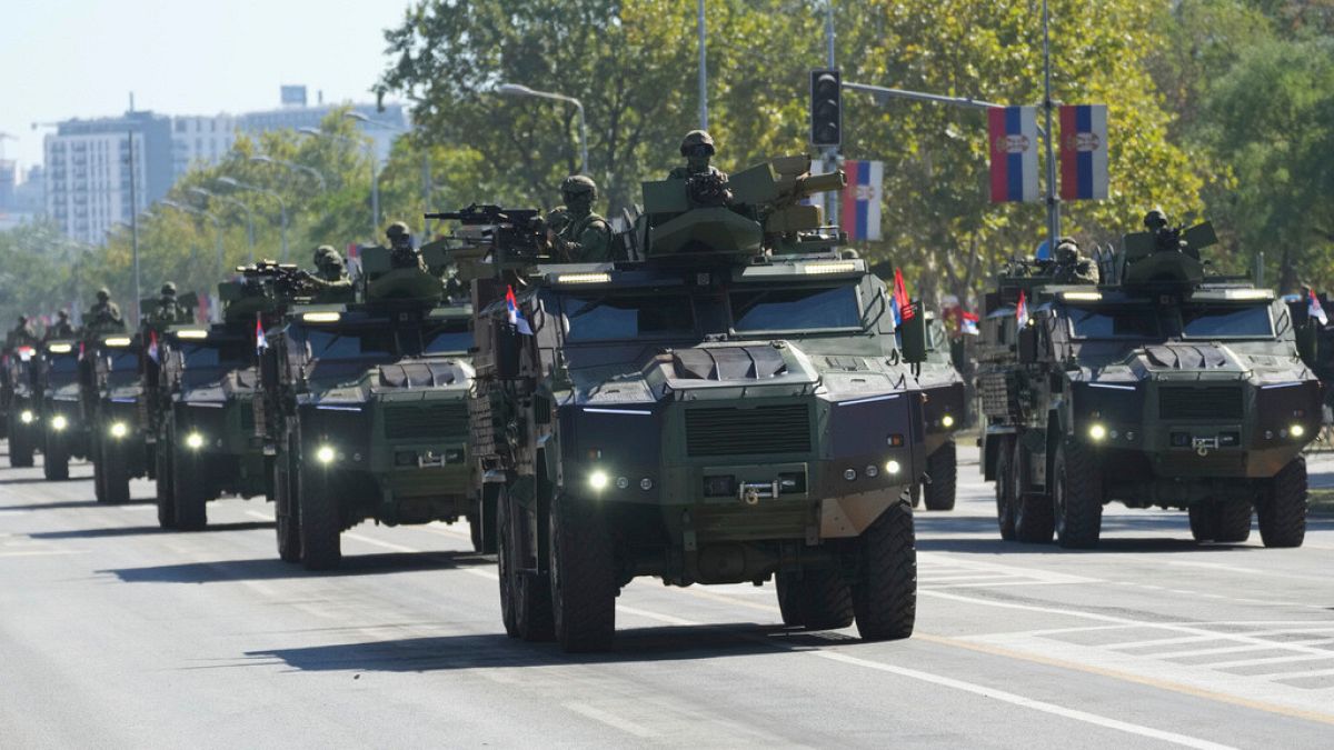A Belgrado la più grande dimostrazione di forza dell'esercito serbo