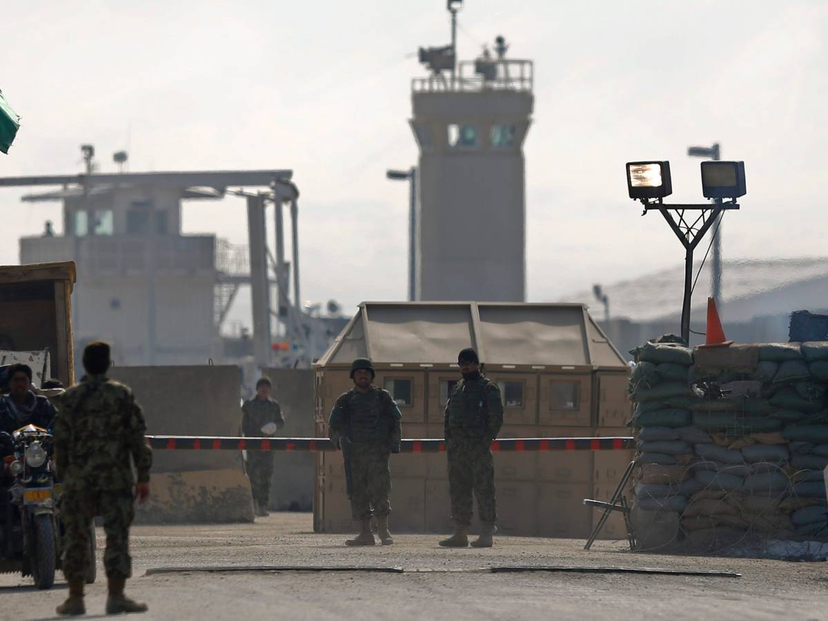 "Trattiamo con i talebani per una base". La mossa di Trump per tornare in Afghanistan