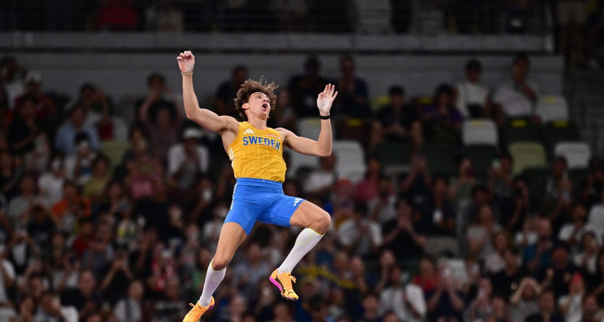 Duplantis, nuovo record del mondo nel salto con l’asta: 6,30