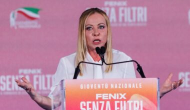 Sciopero, Meloni: “Scene indegne”. Schlein e Conte: “Condanniamo violenza ma governo pensi a Gaza”