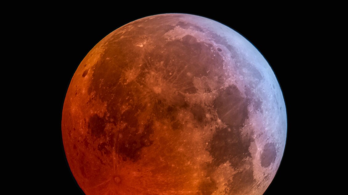 Appuntamento con la Luna rossa, evento astronomico del 2025 DIRETTE - Spazio e Astronomia