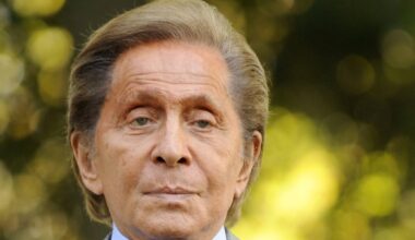 Valentino in sfilata soffocato dai debiti. Appello alle banche
