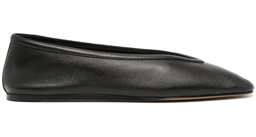 Ballerine nere in pelle, Le Monde Beryl