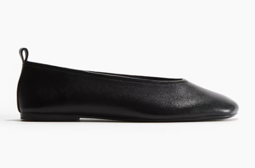 Ballerine nere in pelle con punta angolata, H&M