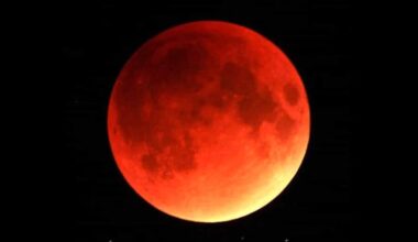 sarà visibile dall'Italia e sarà rosso sangue; la Data