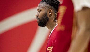 Olimpia Milano, troppi centri? I retroscena di una scelta in controtendenza