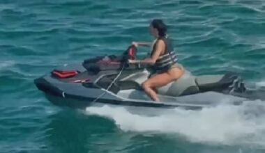 Belen nell'occhio del ciclone, rabbia per il video sulla moto d'acqua: cosa è successo