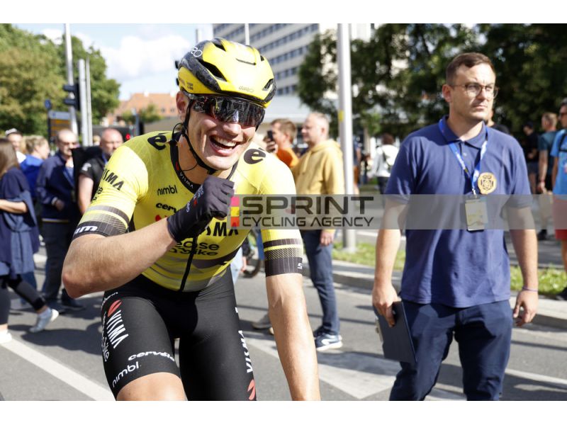 TOUR OF BRITAIN. KOOIJ SENZA RIVALI! CRABBE E WATSON SUL PODIO DELLA SECONDA TAPPA, DAINESE 8°